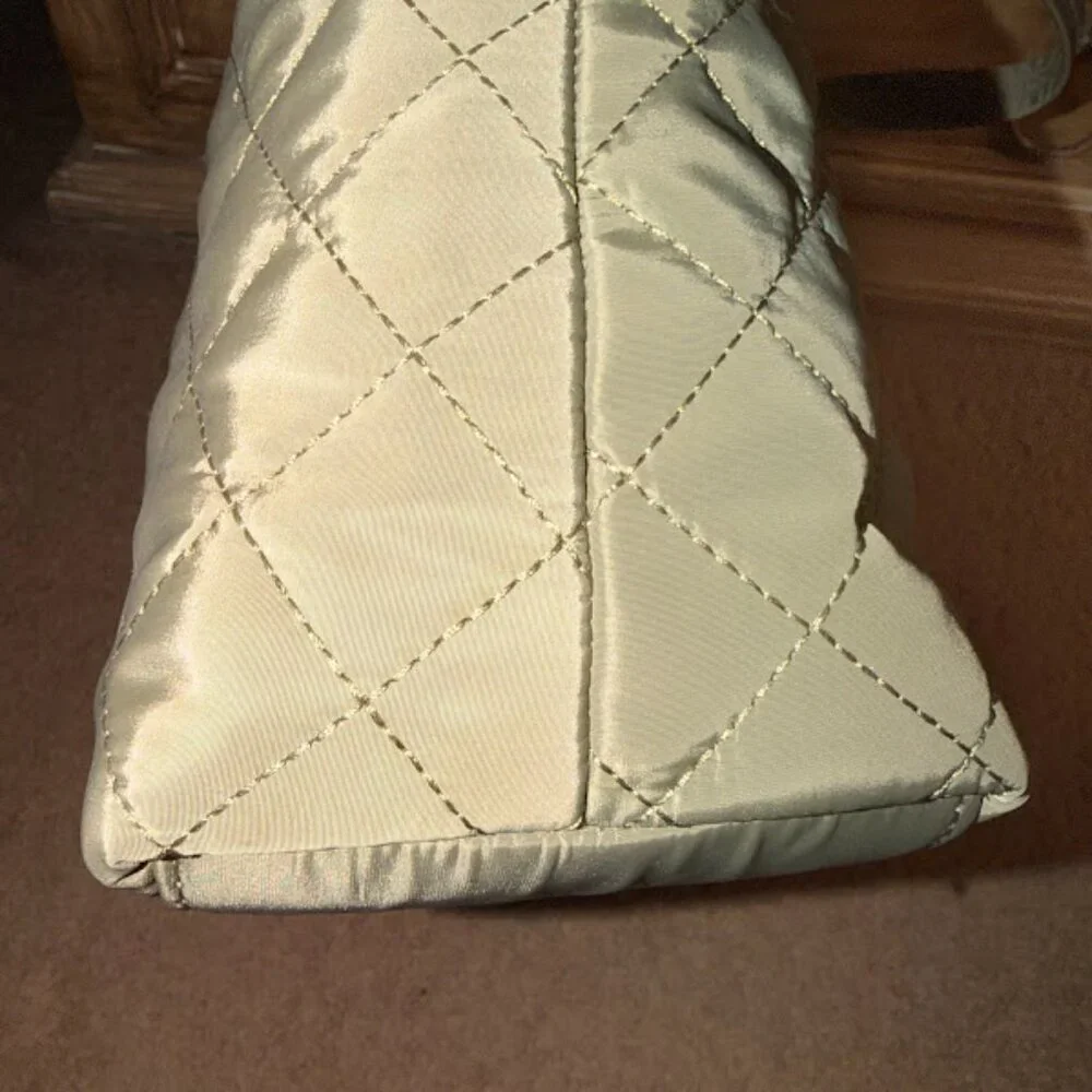 Like New~ Steve Madden Quilted Laptop Bag~ Olive Green~ Lots of Pockets (Bin 8)